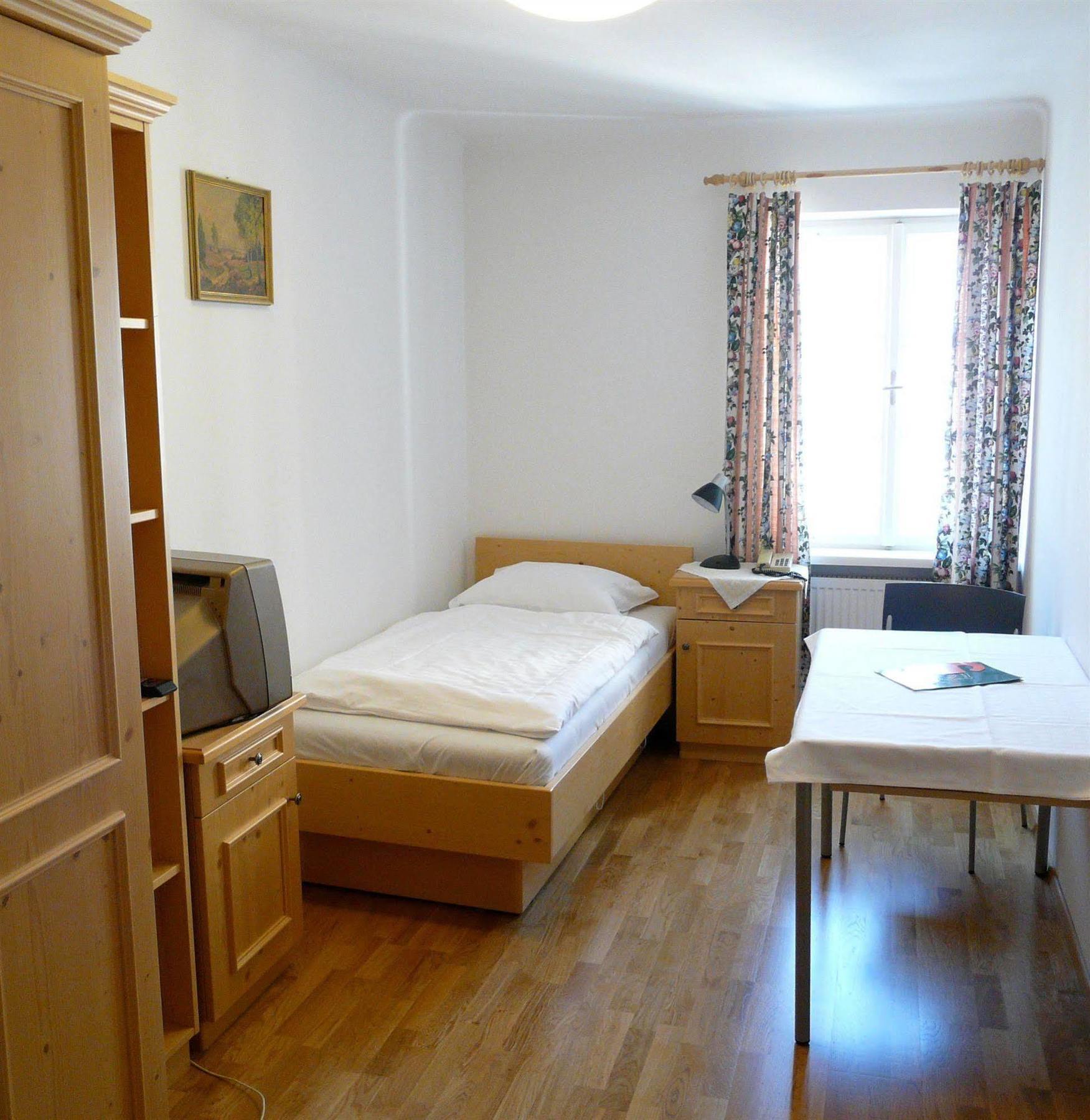 Schwarzes Roessl Salisburgo