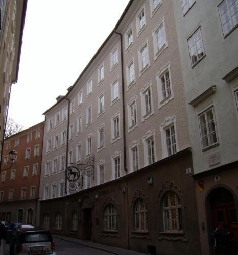 Schwarzes Roessl Szálloda